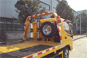 竹山附近汽车搭电救援电话